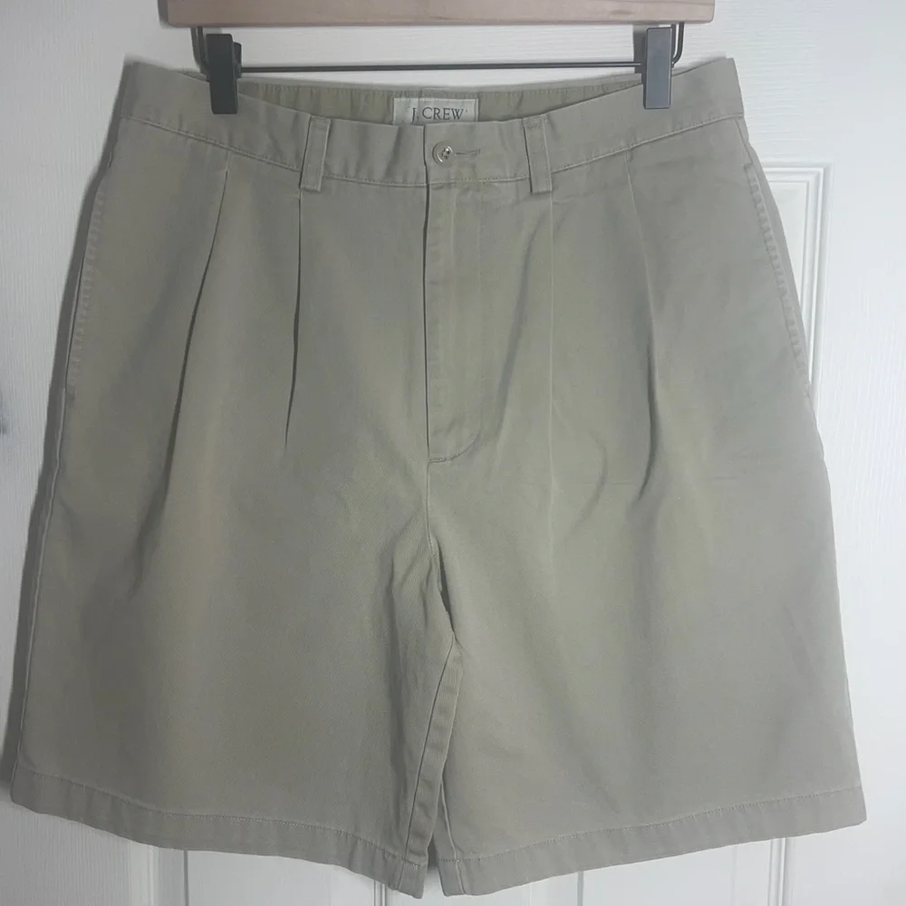 VINTAGE J. Crew Men’s Pleated Khaki Chino Shorts Preppy 80’s 90’s Size 33 Waist